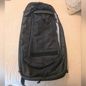 Vertx Commuter Sling XL Backpack